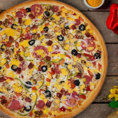 Ultra Mixed Pizza